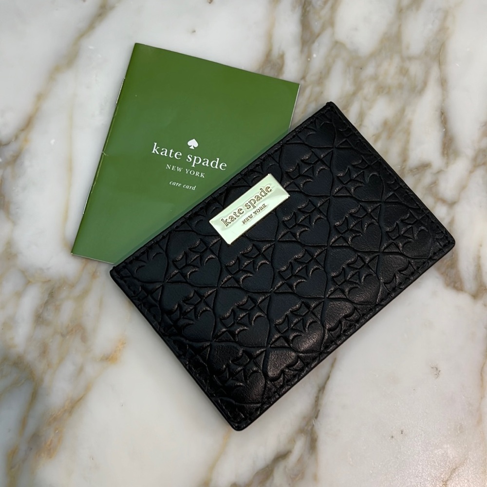 ❌SOLD❌NWT Kate spade credit card case